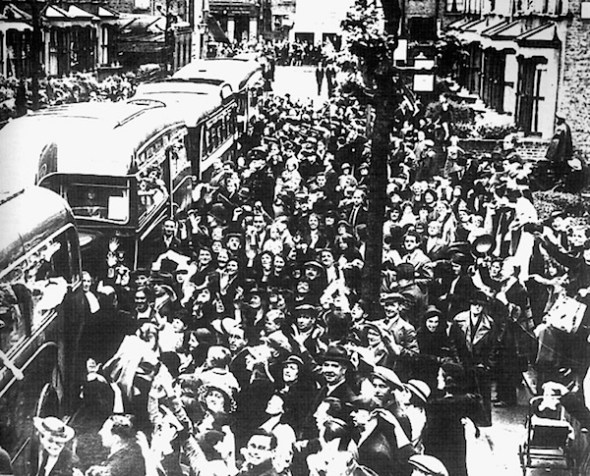 Aankomst Spaanse kinderen in Londen 1937.